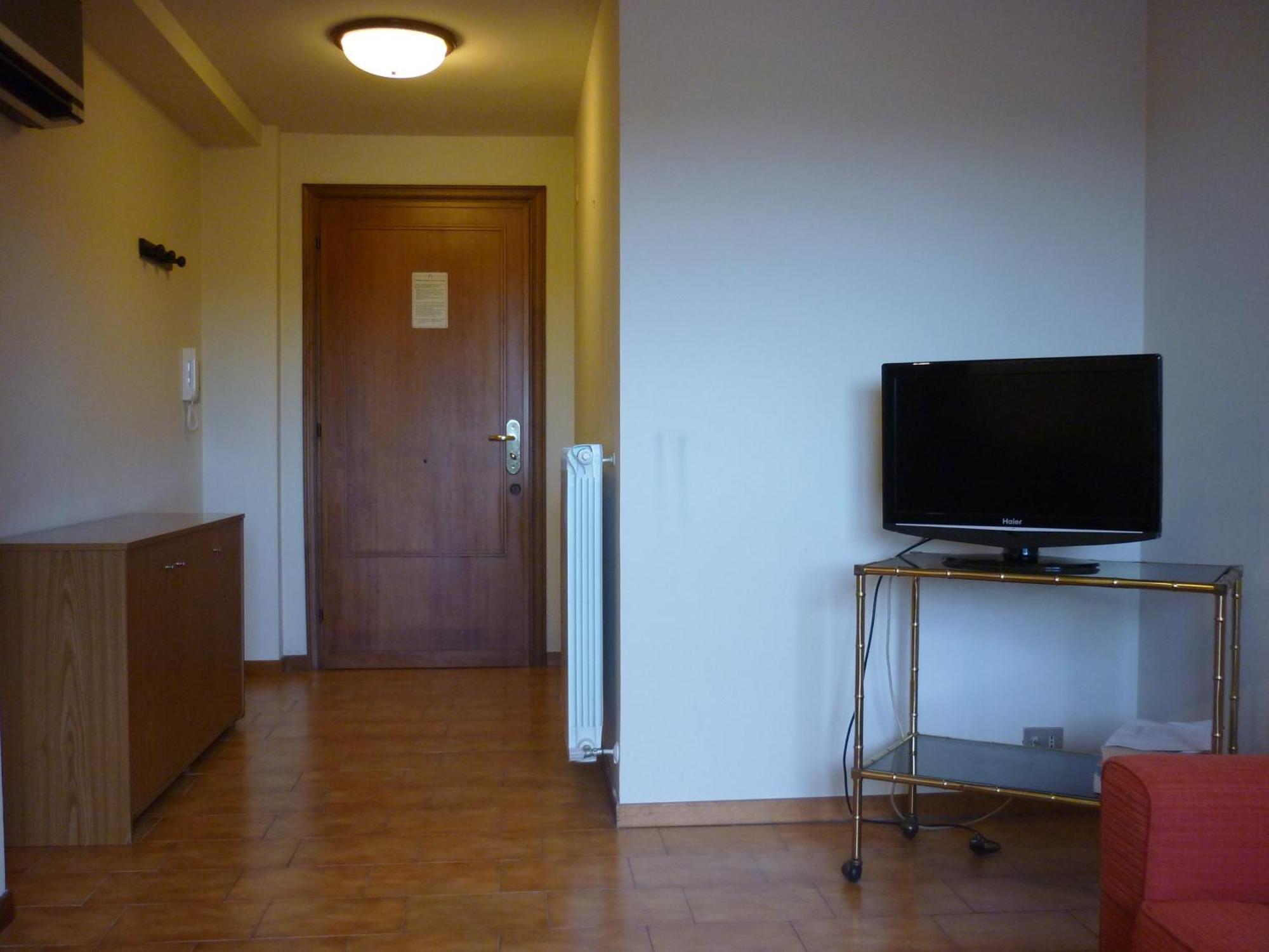 Lejlighedshotel Eur Nir