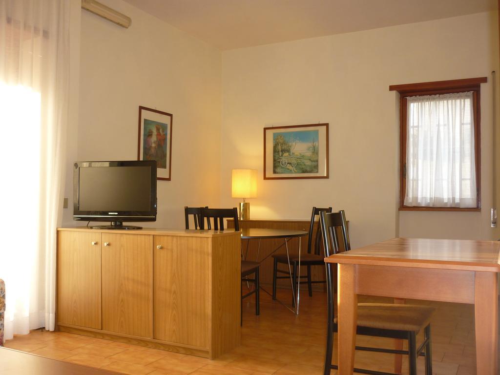 Eur Nir Lejlighedshotel